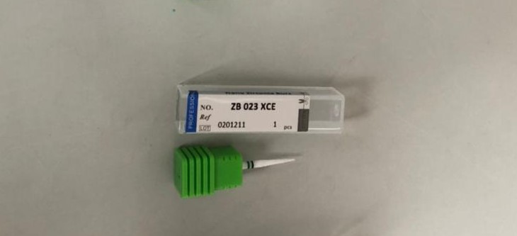 FRESA MAXICUT EM ZIRCÔNIA CORTE GROSSO - PONTA DE LÁPIS PRETA/VERDE